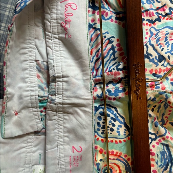 Lily Putlizer- brand new/ unworn short- - Picture 4 of 4